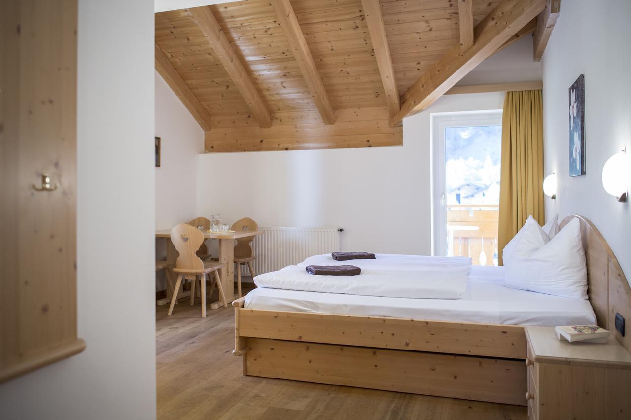 Hotel Alpin Colle Isarco Exterior foto