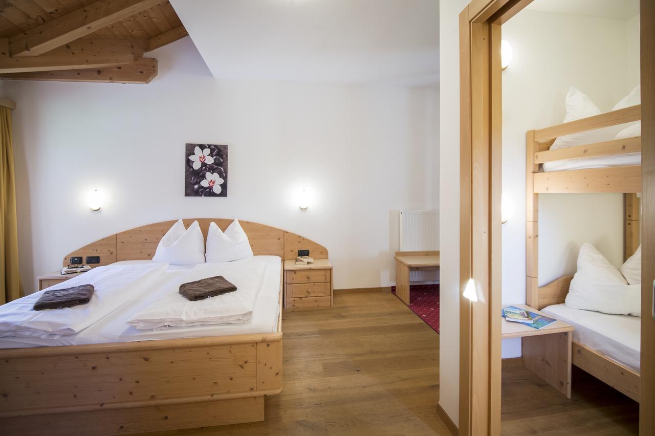 Hotel Alpin Colle Isarco Exterior foto